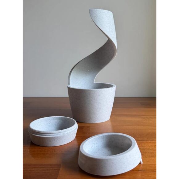 Eve,‎ Modern Self-Watering Desk Planter/Vase, Sculptural Drip Basin - Picture 7 of 8